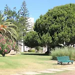 Lejlighed Comfortable 2-bedroom With Pool And Wi-fi