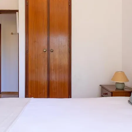 Comfortable 2-bedroom With Pool And Wi-fi Appartement Lagos