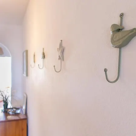 Comfortable 2-bedroom With Pool And Wi-fi