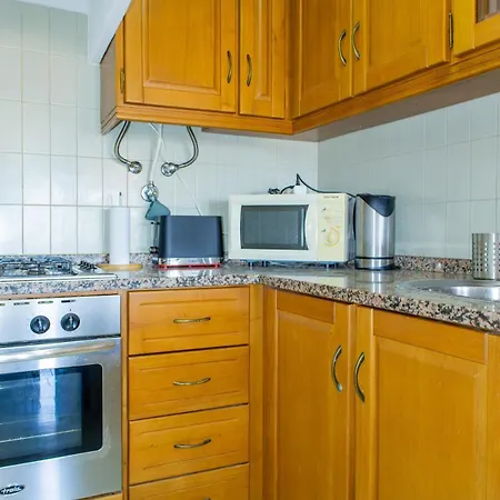Comfortable 2-bedroom With Pool And Wi-fi *