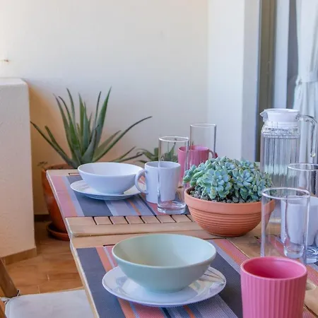 Comfortable 2-bedroom With Pool And Wi-fi *